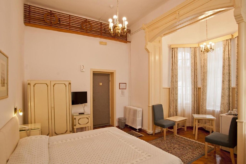 . Vila Camelia 