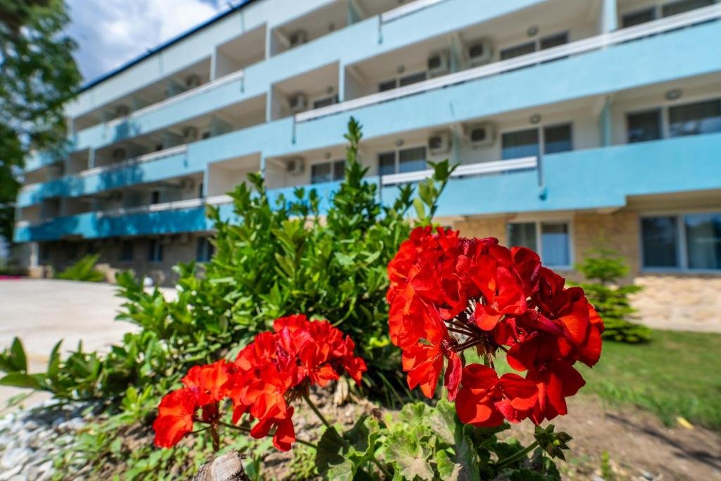 Mera Holiday Resort (Anca-Irina)
