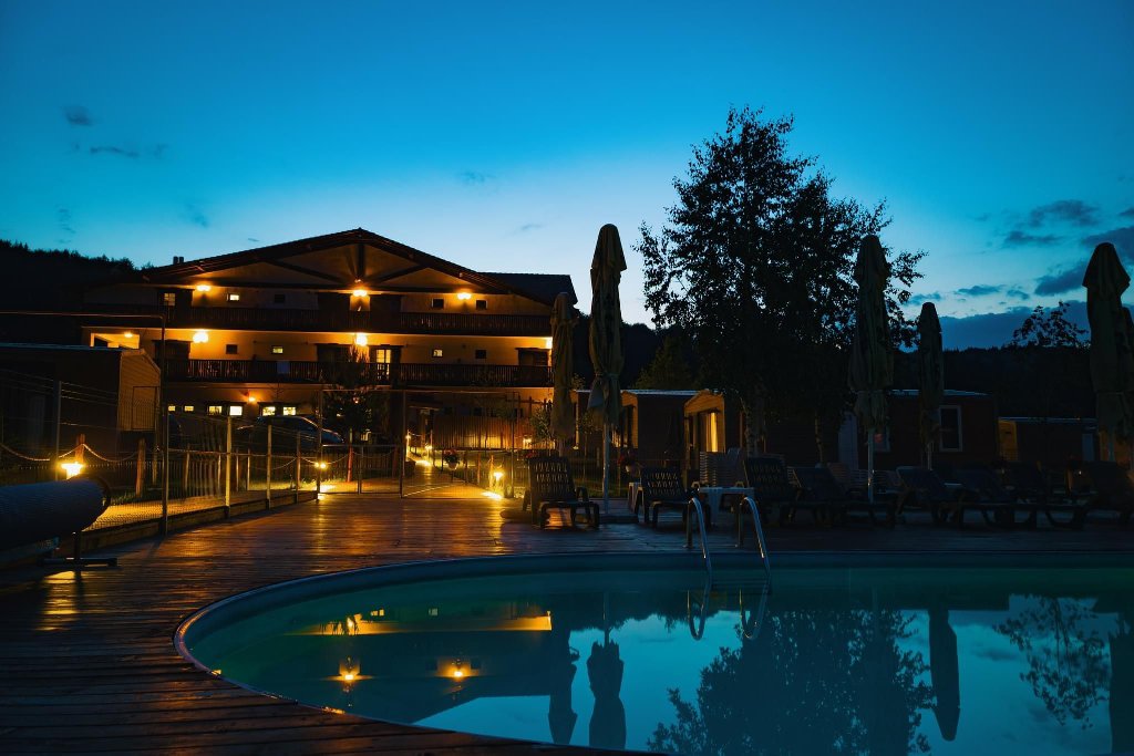 . Vama54 Cabana Turistica