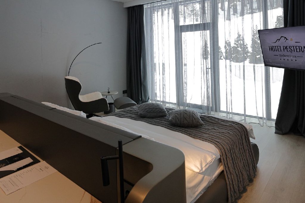 . Pestera Wellnes And Spa (parcul Natural Bucegi - Cota 1610m)