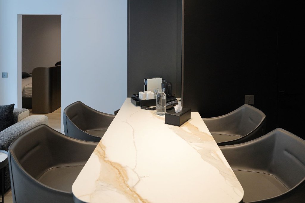 . Pestera Wellnes and Spa (Parcul Natural Bucegi - Cota 1610m)