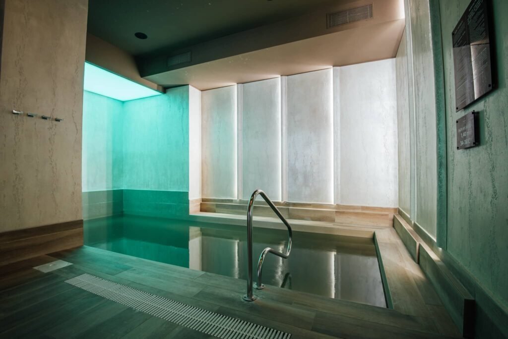 . Fabesca Hotel And Spa