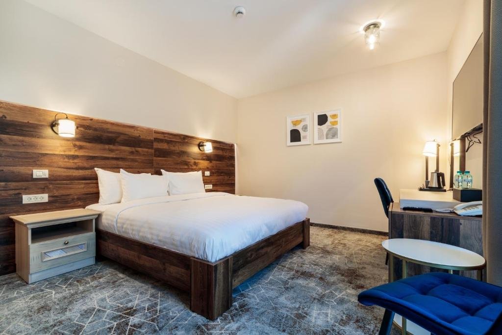 . River Hotel Spa