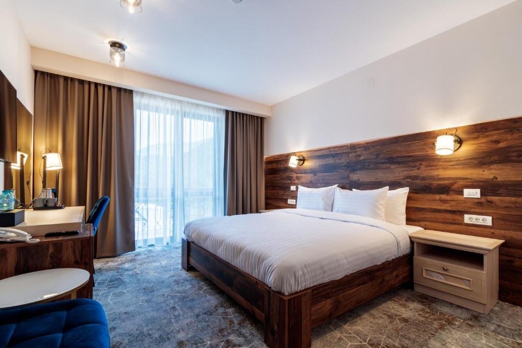 . River Hotel Spa