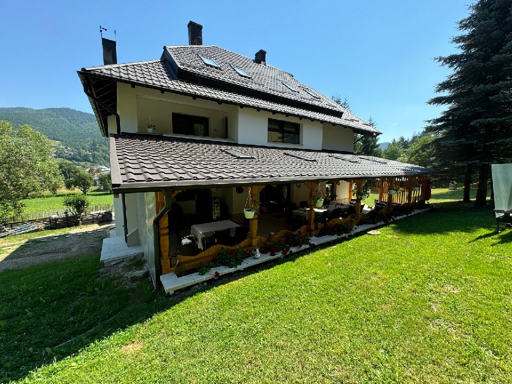 Casa Lucretia Cm