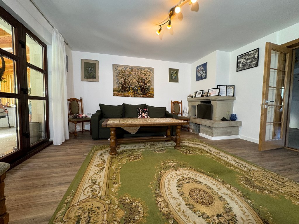 Casa Lucretia Cm