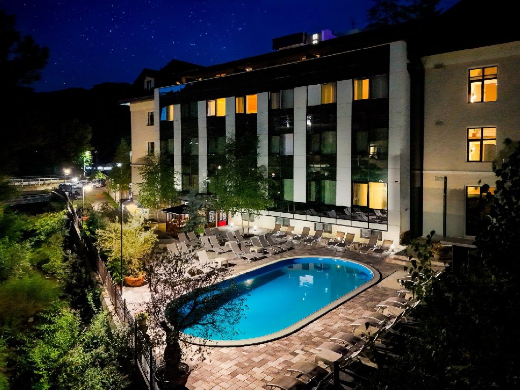 . Izvoare Calimanesti Caciulata