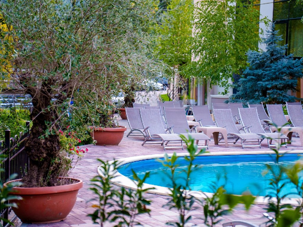 . Izvoare Calimanesti Caciulata