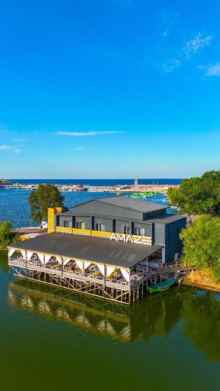 Amaze Cm Camere de Inchiriat