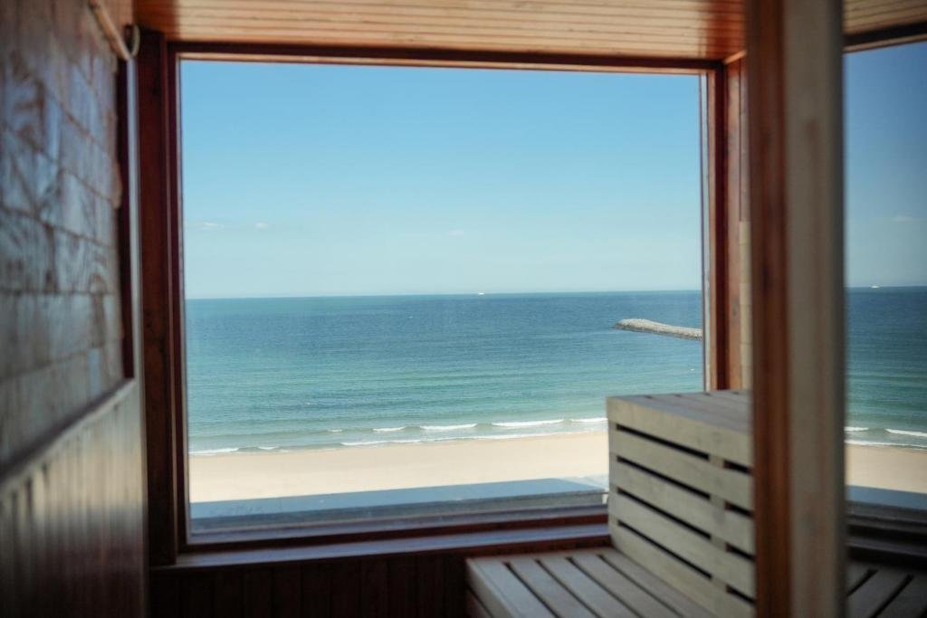 POEM - camere de inchiriat cm