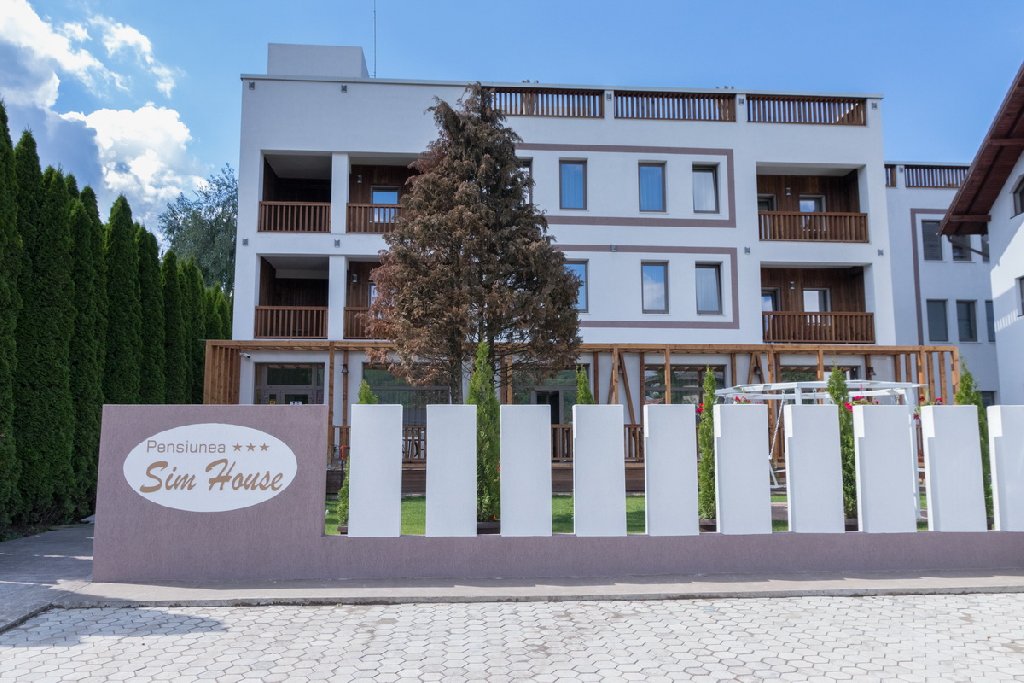 . Sim House Pensiune Turistica