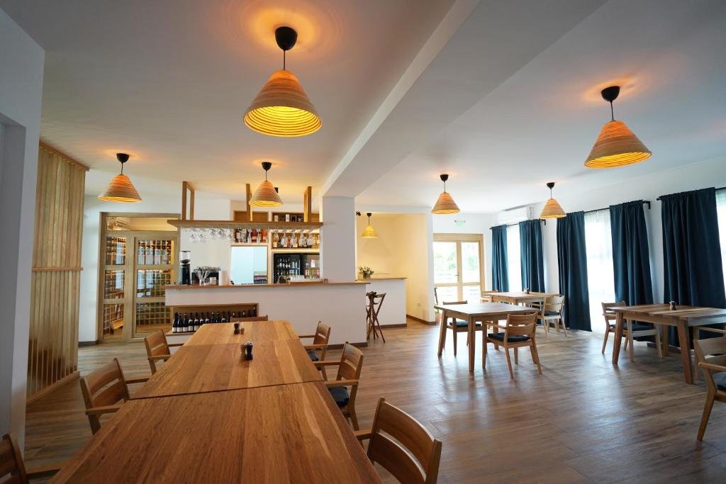 Doi Capitani 2 Crisan