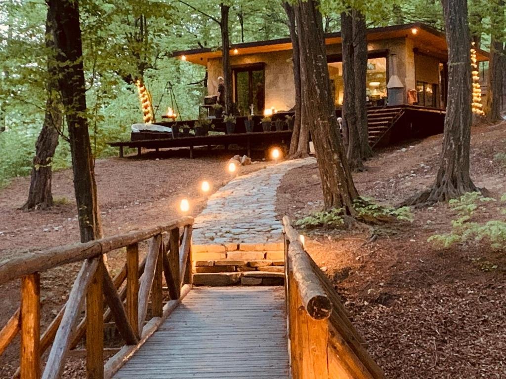 Luxury Lake Glamping Cm