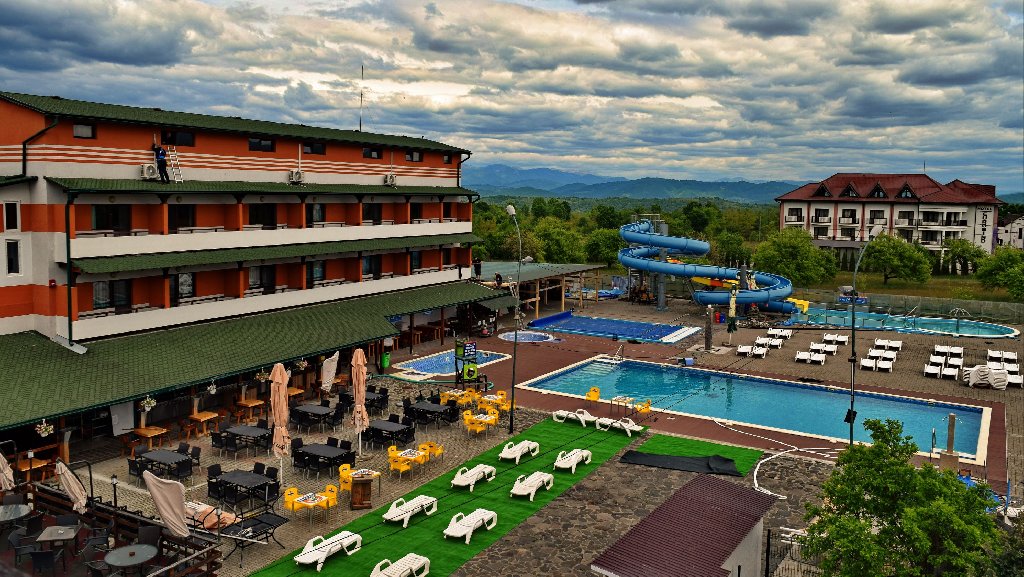 Pensiunea Holiday